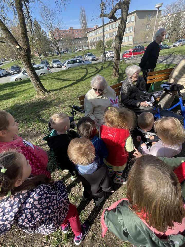 Návštěva Domovinky – Želvičky a Kapříci